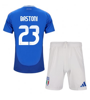 Italien Alessandro Bastoni #23 Hjemmebanesæt Børn EM 2024 Kort ærmer (+ korte bukser)